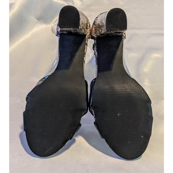 BANDOLINO Isbieal Women's Open Toe Heeled Sandals Ankle Strap Blk White Snake 9M - Picture 7 of 9